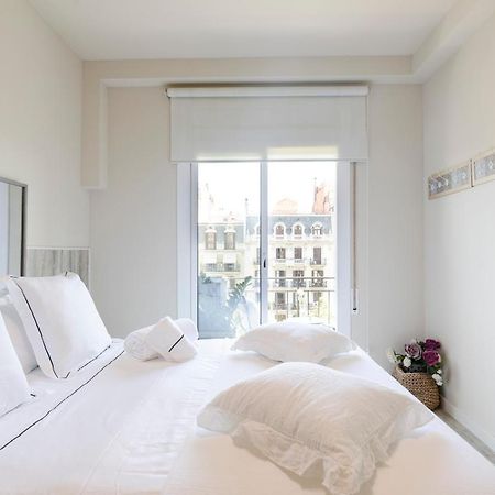 Chic Gran Via Apartment Barcelona Eksteriør billede